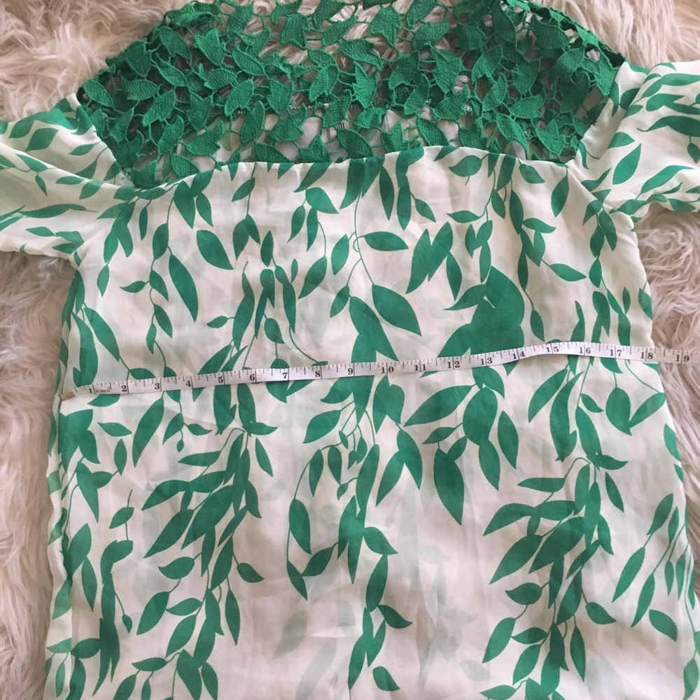Chiffon blouse leaf prints - Picture 8 of 8